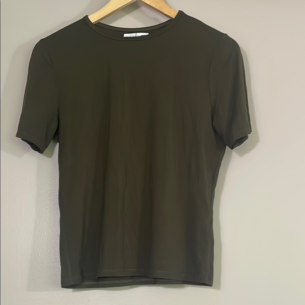 RIPLEY RADER olive green tee, sz M (3)